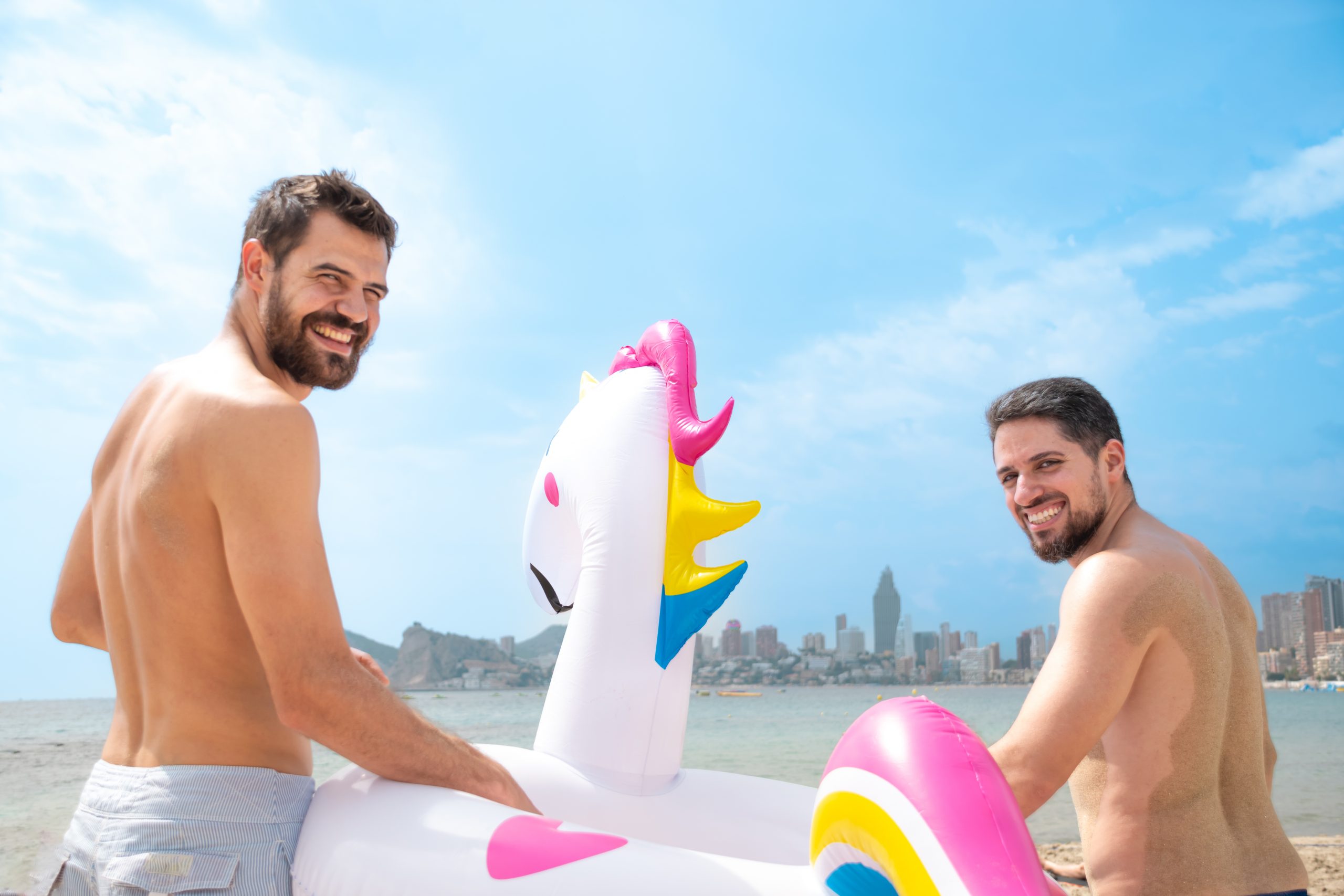Sauna Apolo Torremolinos en verano con ambiente LGBT-friendly y horario ampliado